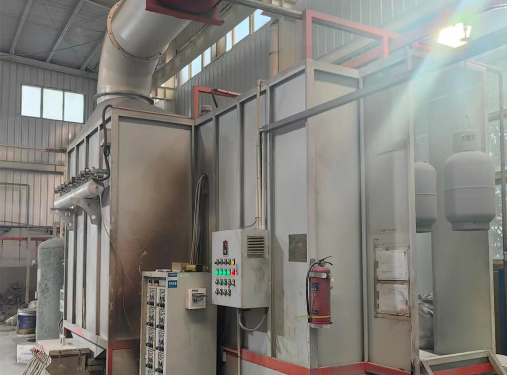 L&iacute;nea de recubrimiento en polvo electrost&aacute;tico de cilindros de GLP
