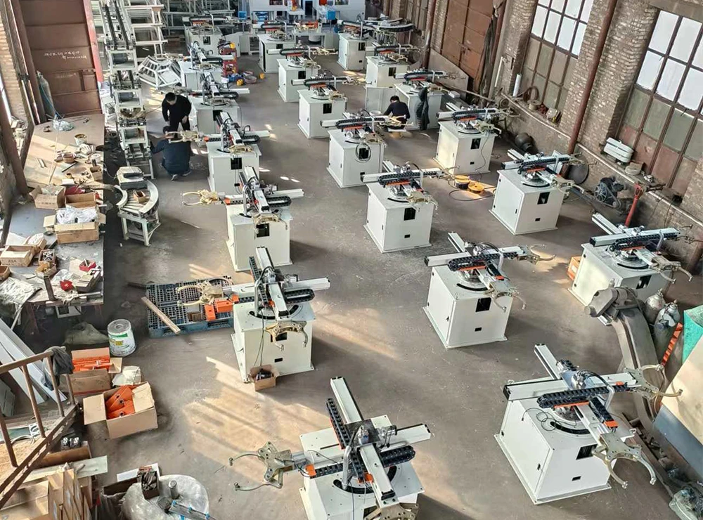 Manipulador universal para l&iacute;nea de producci&oacute;n de cilindros de GLP