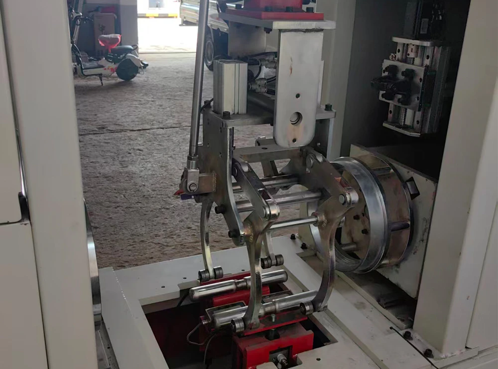 Soldadura autom&aacute;tica de costura circular de cilindros para la l&iacute;nea de producci&oacute;n de cilindros de GL